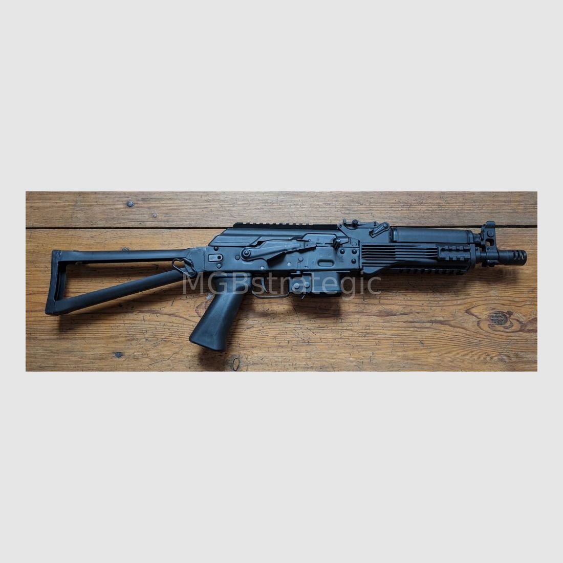 Kalashnikov USA - KP-9 mit Klappschaft - halbautom. Pistole 9mmLuger inkl. 7x 10 Schuss Magazin - System AK47 AK74 AK-74 AK-47 KP9 - Umbau auf Langwaffe auch Sport gegen Aufpreis möglich!