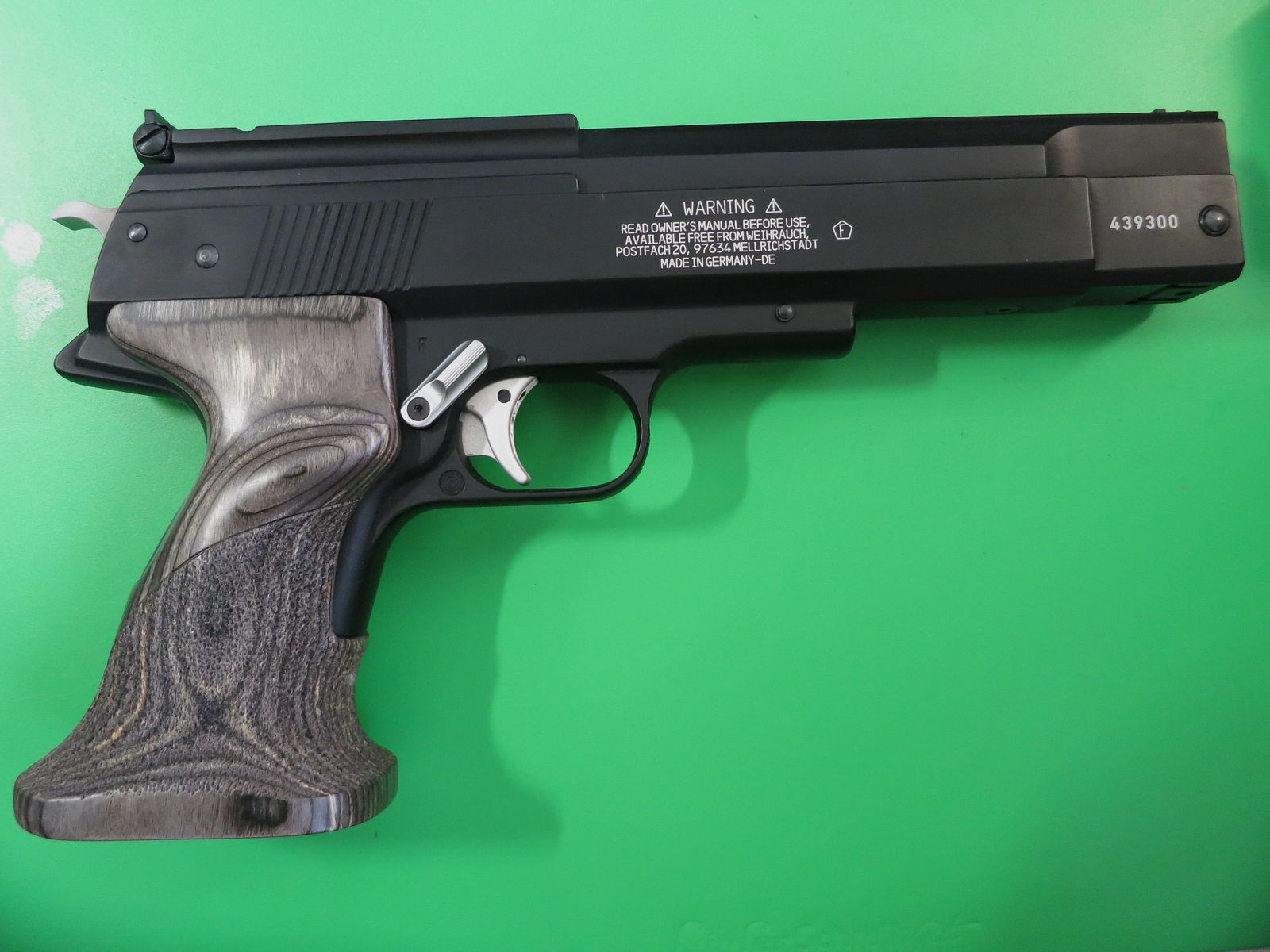 Weihrauch HW 45 Black Star, .22/5,5 mm, Nachbau des Colt 45, Austellungsstück wie neu!  #12