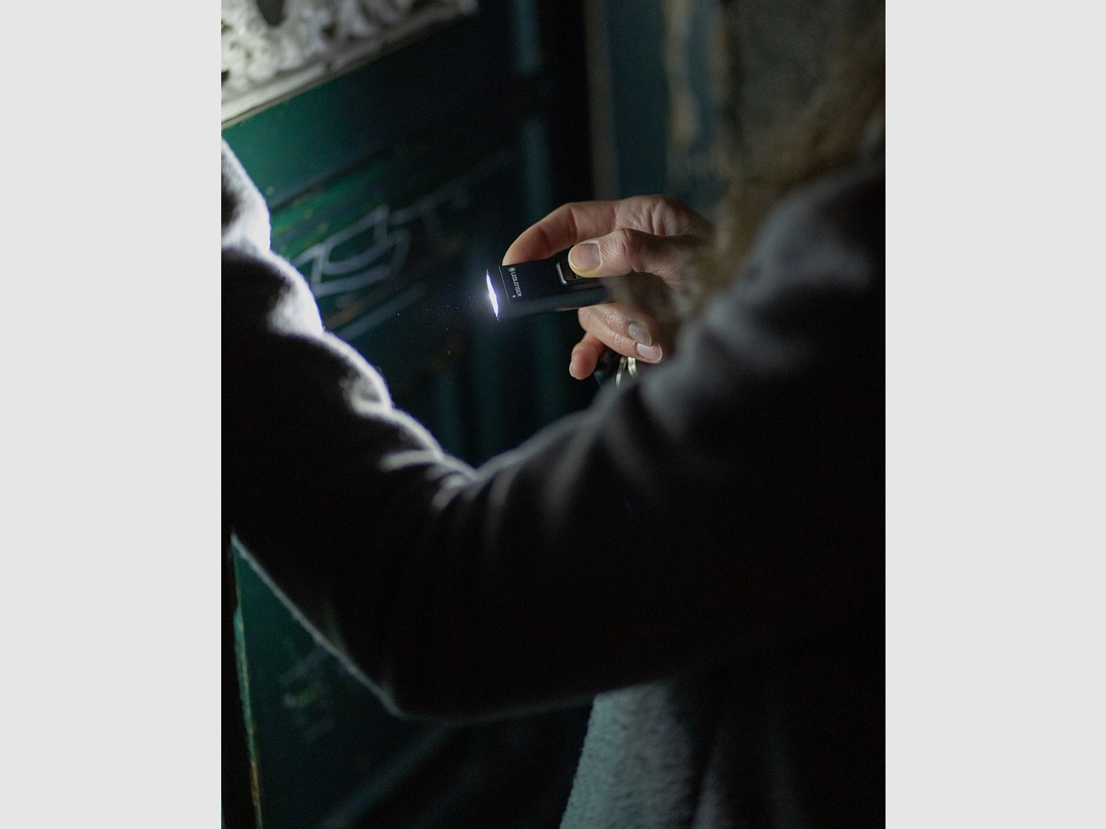 Ledlenser 502578 K6R latarka kluczykowa 400 lumenów 80 metrów złota