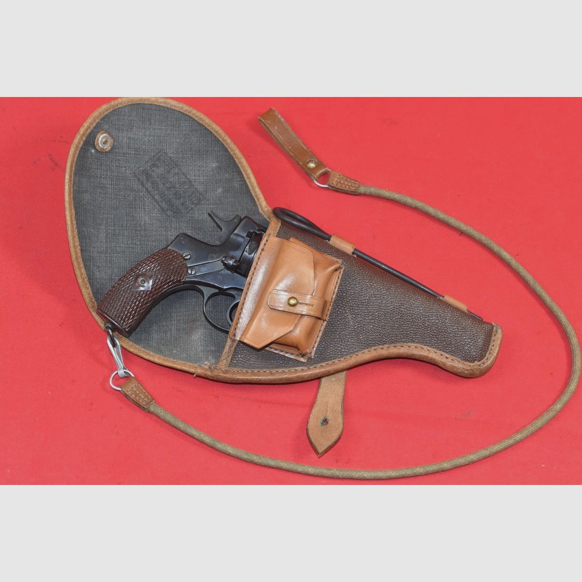 #8393 Revolver Nagant M1895, anno di produzione 1944, cal. 7,62 Nag., immagine 19 di 25