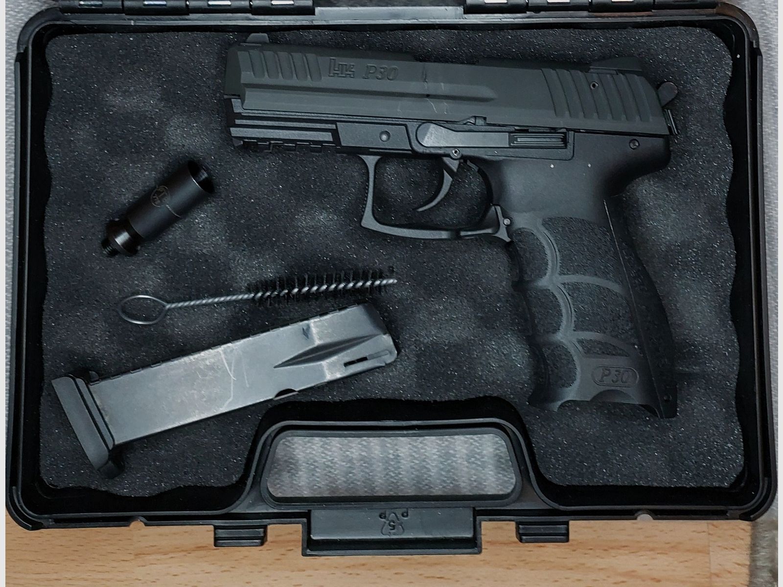 Heckler & Koch P30 blank firing pistol 9 mm P.A.K. blued (PTB 912)