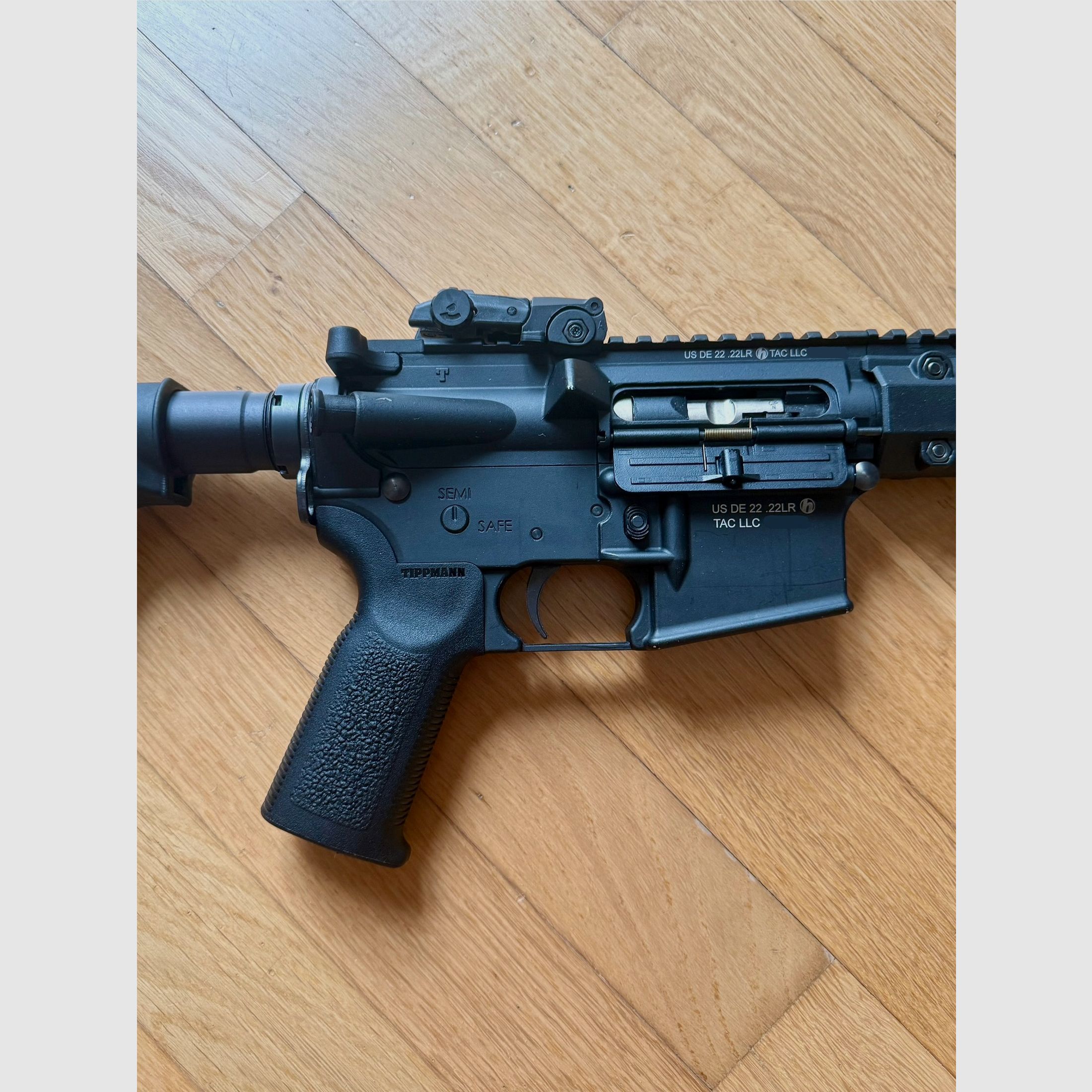 Tippmann Arms M4-22 PRO, 10.5",  in .22lfb ("beste AR in  .22lr") - neuwertig