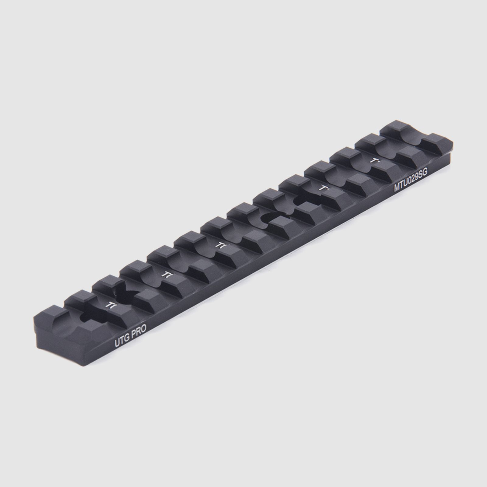 UTG PRO Mossberg 500/590 Picatinny Rail Mount
