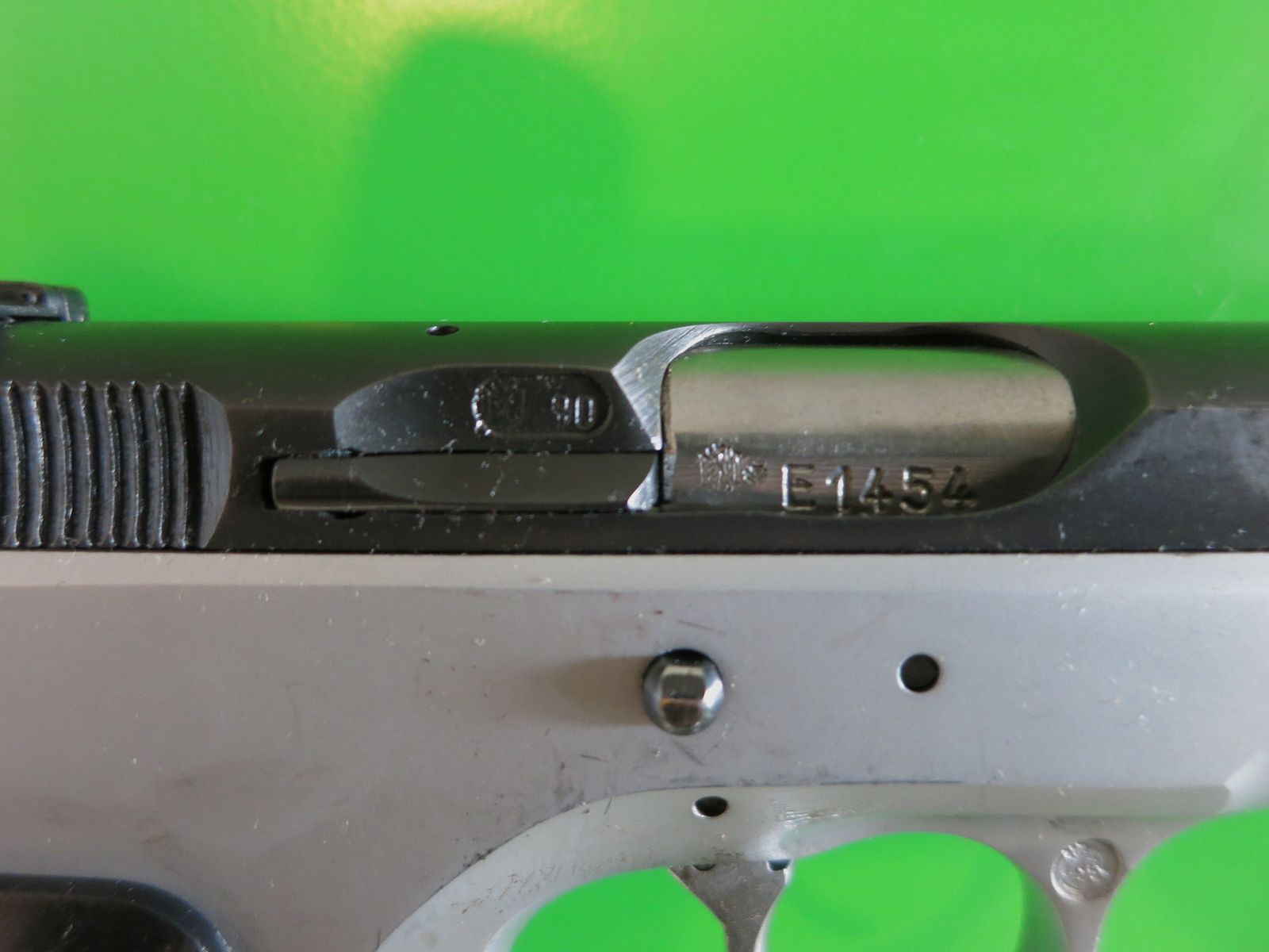 Brünner CZ75 DUO TONE bzw. ČZ 75 (Česká zbrojovka), halbauto. Selbstladepistole Kaliber 9 × 19 mm       #36