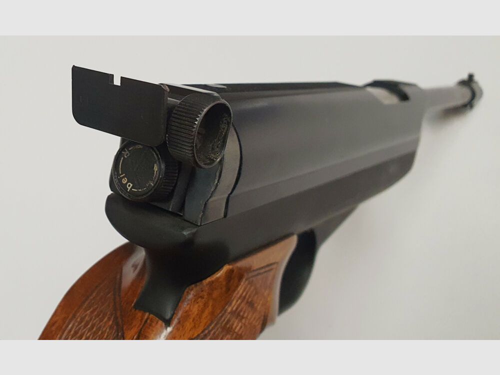 Feinwerkbau Feinwerkbau Mod. 65 4,5/.177 FWB 65 Mk. I, czterocyfrowy numer seryjny, sprężynowy / boczny dźwignia