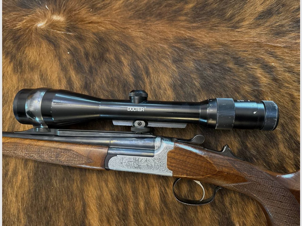 SABATTI SKL 98 DL rifle de un solo tiro de cerrojo calibre 6,5x57R con óptica de mira Docter 2,5-10x48, retícula 4