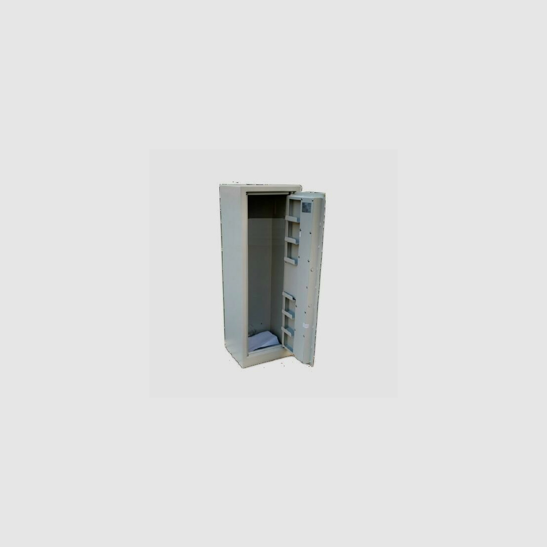 Gunshome uG Waffenschrank SHOOTER ÜBERLÄUFER 1300x390x330mm Klasse 0 für 5LW