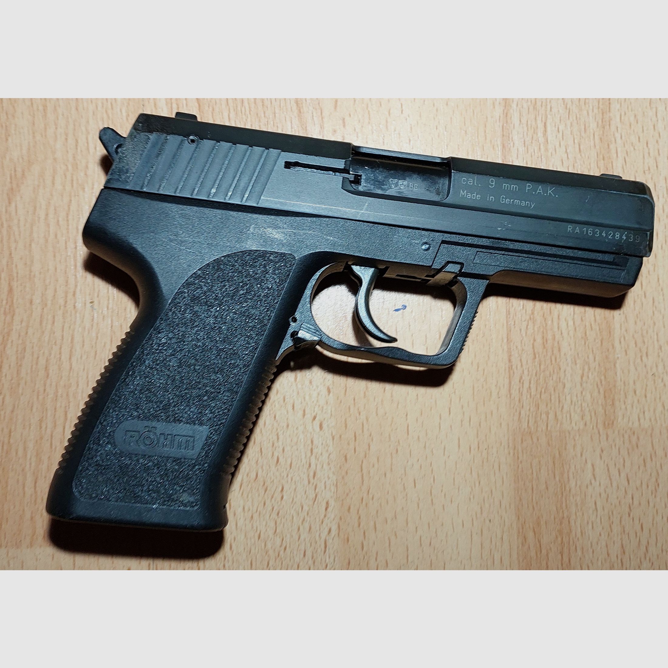 Röhm RG 96 blank firing pistol blued (PTB 699)