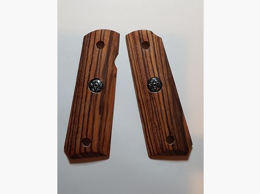 Grips of the Colt 1911 P.A.K