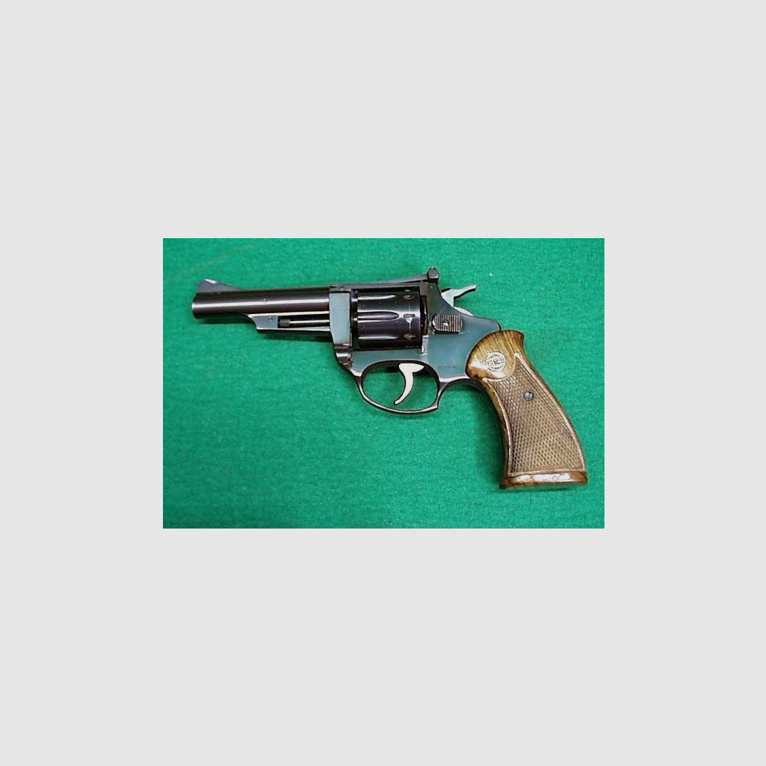 Astra Cadix Revolver