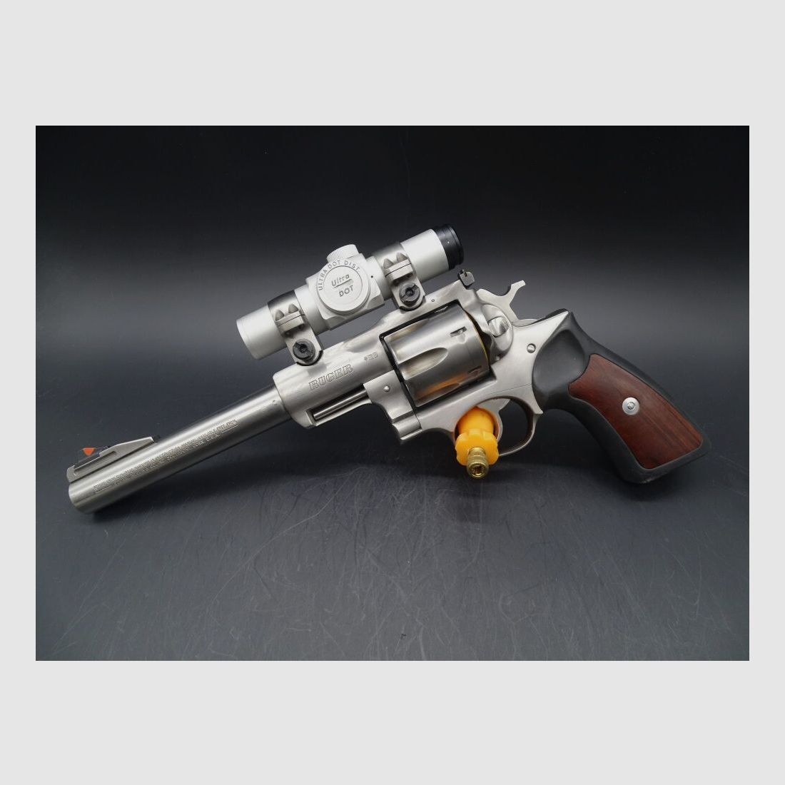 Ruger Redhawk Kaliber .44 Magnum mit Pointer Redhawk