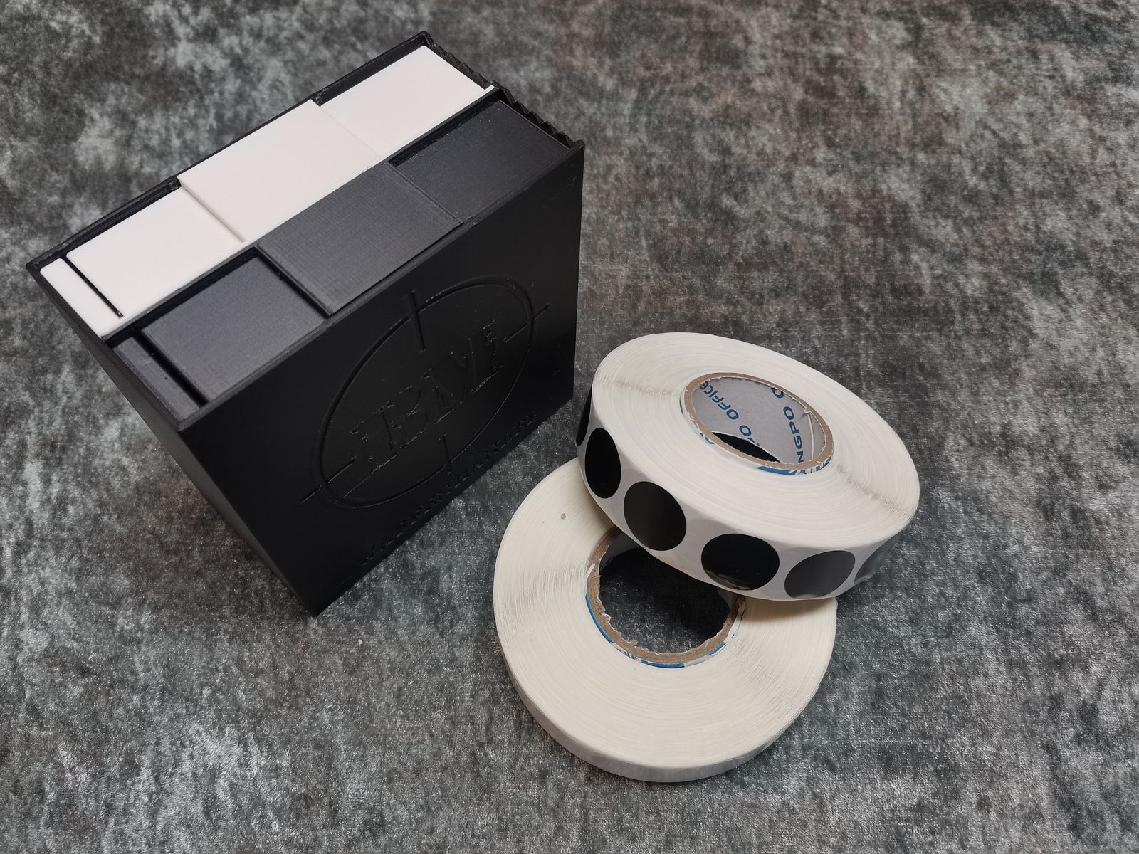 Schusspflaster Box  inkl. weiße & schwarze Pflaster Sportschütze 19mm Pflasterbox
