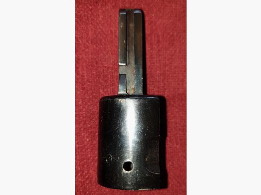 2ª GM. Soporte para bayoneta para Mauser K98 con punzón de aceptación