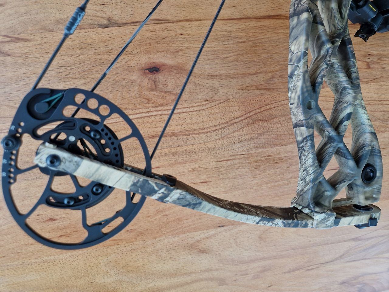 Compoundbogen Bowtech Carbon Zion