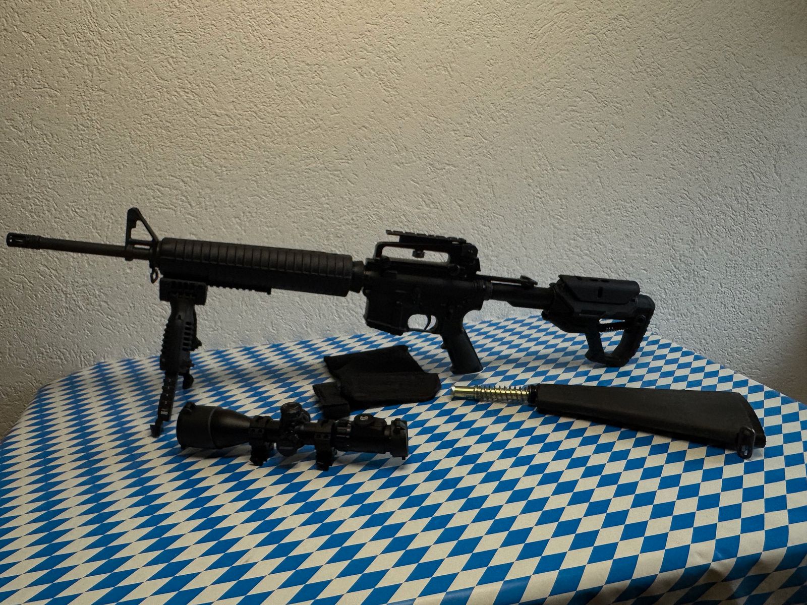 Selbstladebüchse Sabre -Defence XR15 20“ ( M16) mit ZF und Zweibein