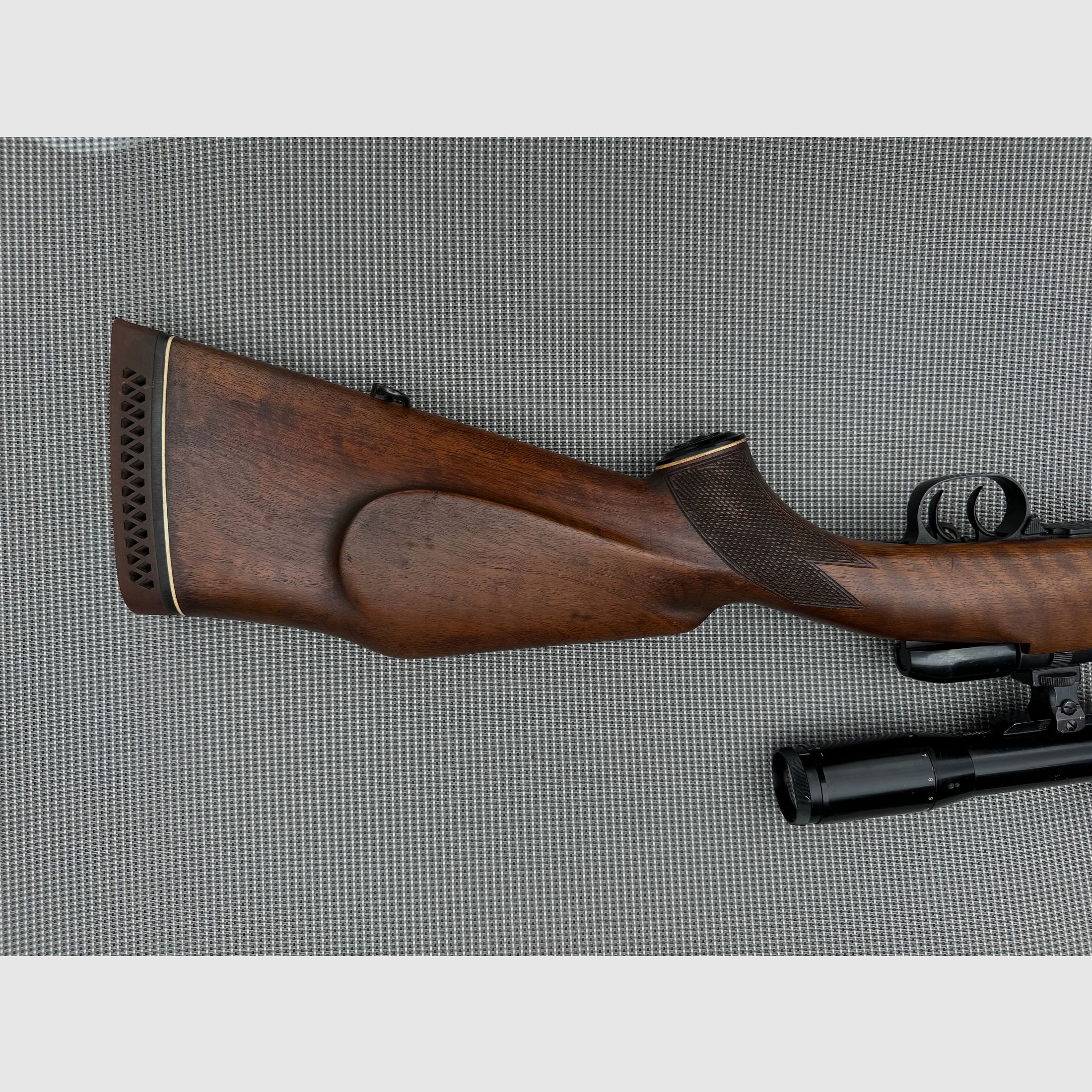 Mauser Modell 2000  .375 H&H Magnum mit Zeiss Diavari 2,5–10x50 & Suhler Einhakmontage