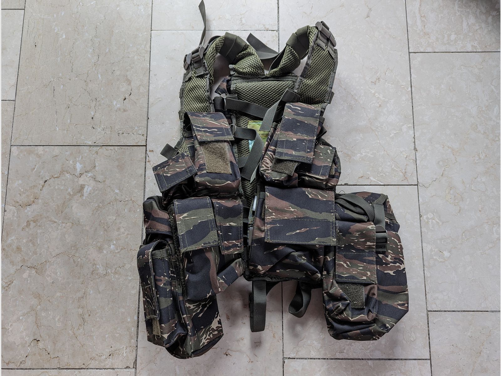 MFH Tiger Stripe Taktische Weste Carrier Tactical Vest Camouflage Airsoft