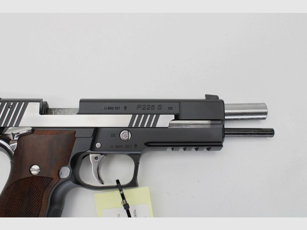 Pistola SIG Sauer P226S X-Six Nera e Bianca COME NUOVA 9mm Luger
