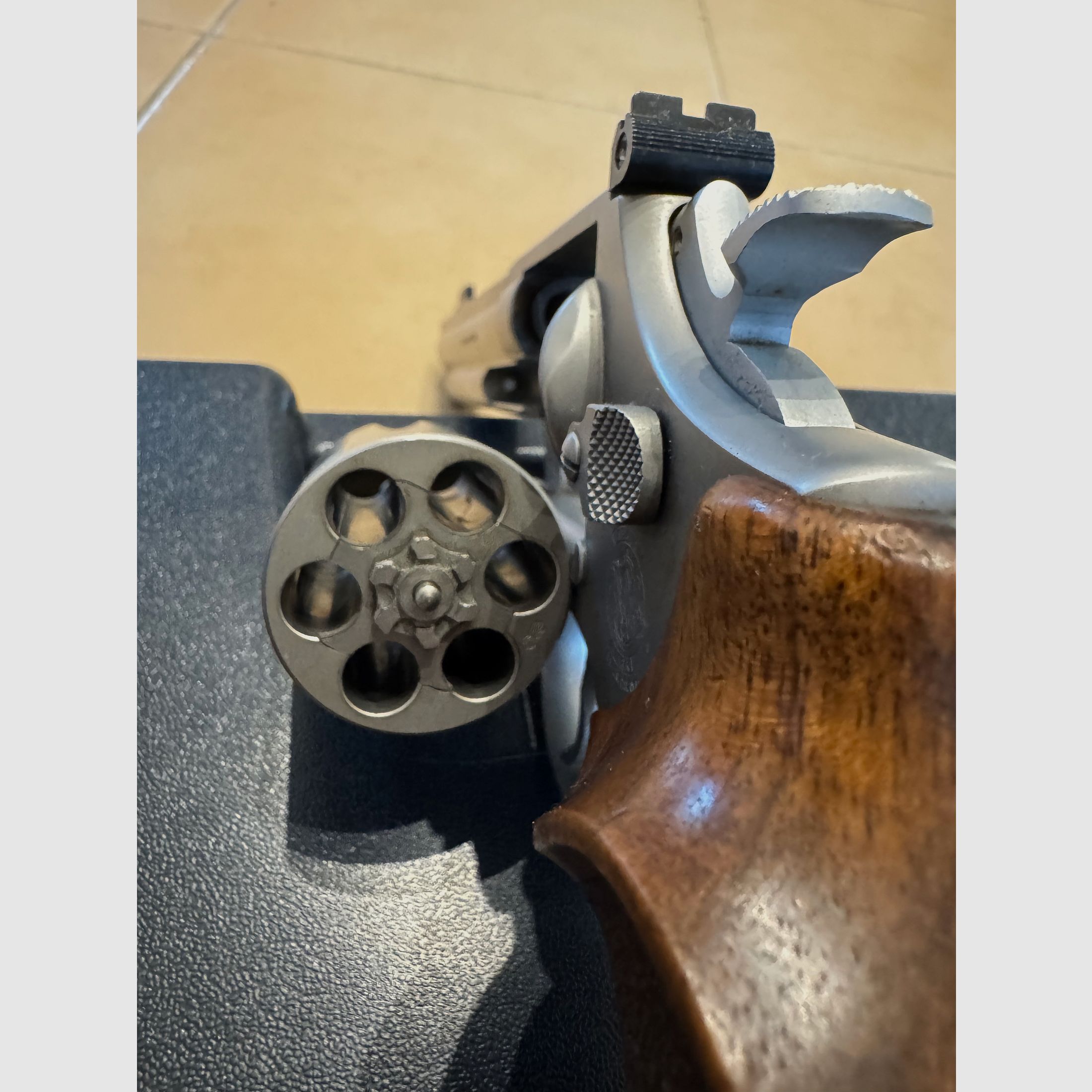 Smith&Wesson 686 Target Champion inkl. Nill Griff