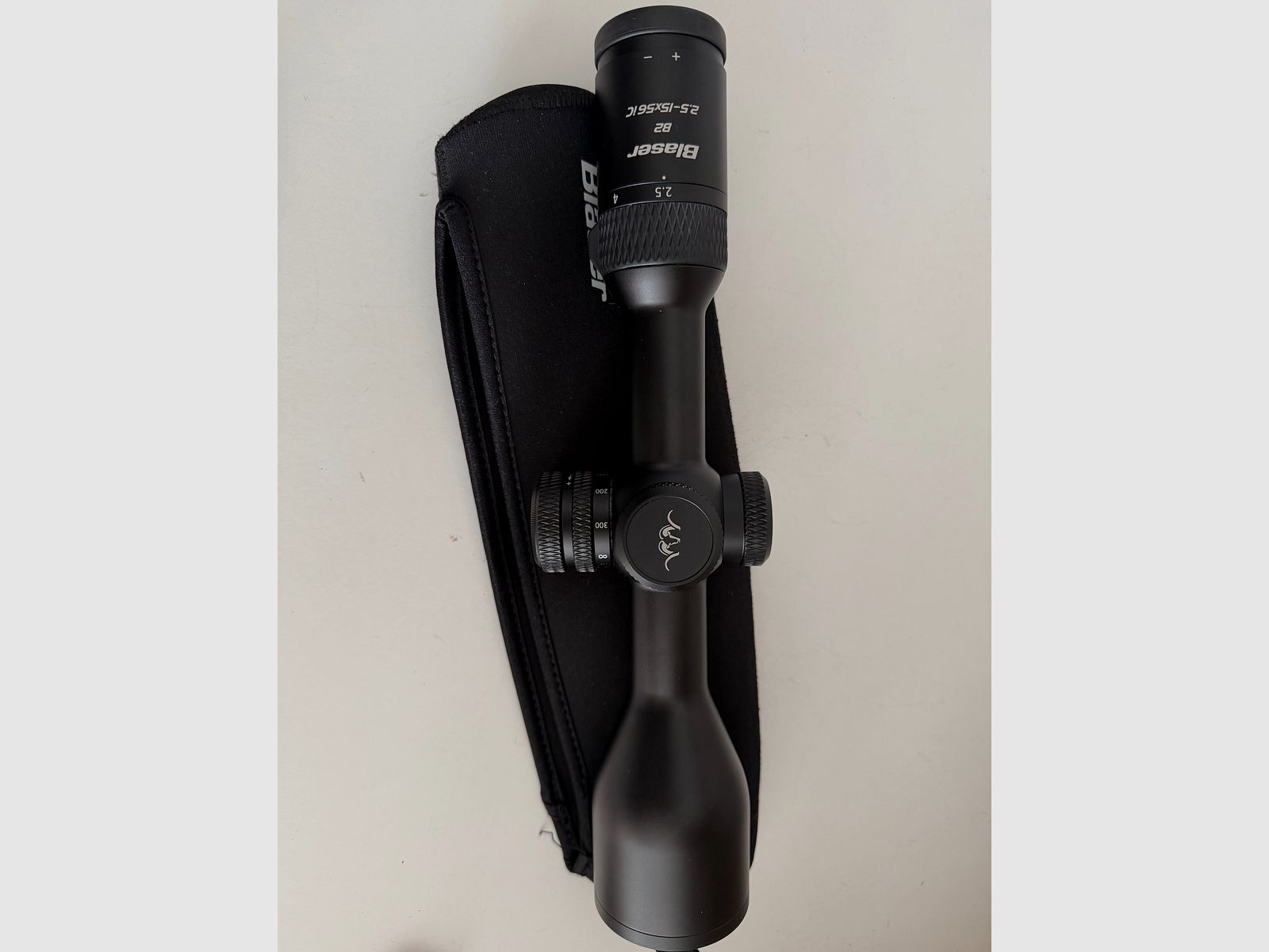 Blaser Zielfernrohr Blaser B2 2.5-15x56 iC con riel