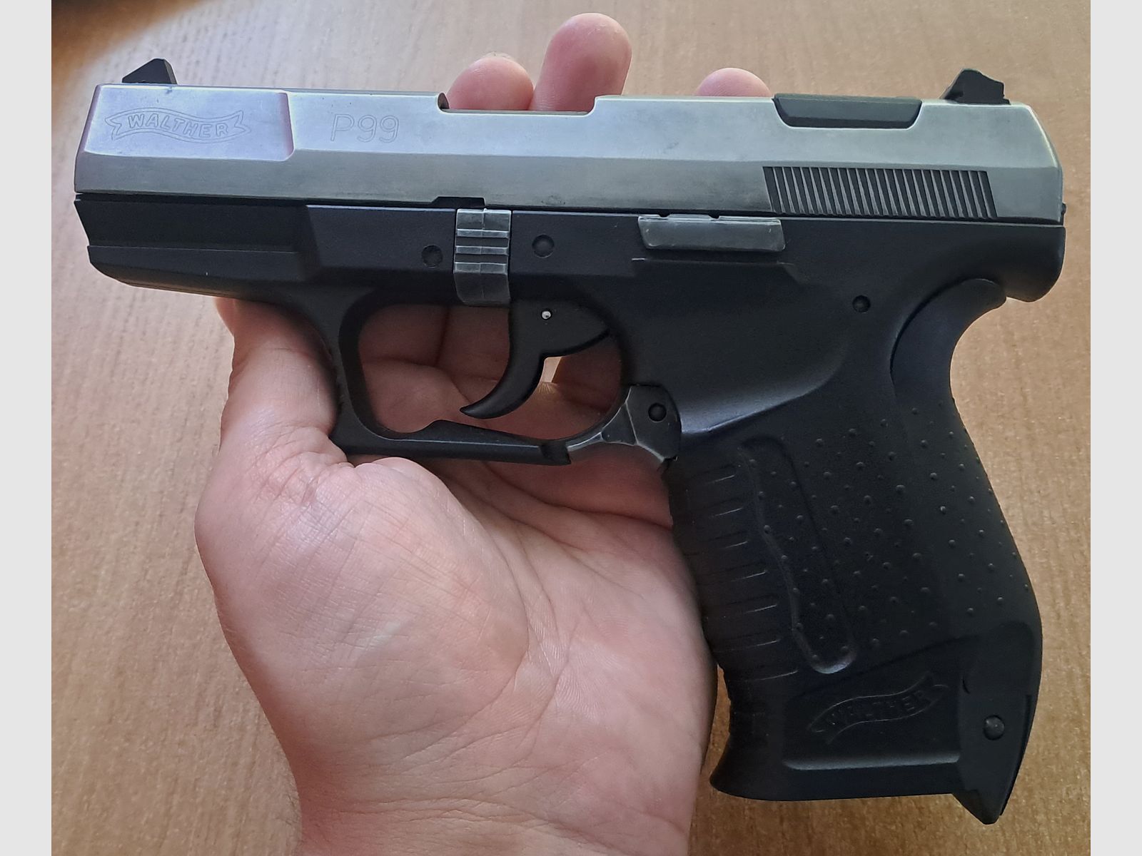 Walther P99- Kal. 9 mm Knall/ PTB 637