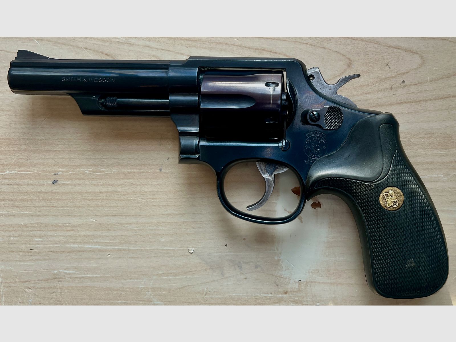 Smith & Wesson Mod. 19‑P – 4" Lauf – starre Visierung – Merkle Tuning – Originalbox & Papiere – Sammlerstück (kein schwerfälliger S&W 686, Colt, Taurus, Ruger)