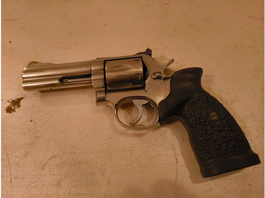 Revolver 357 Magnum S+W 686
