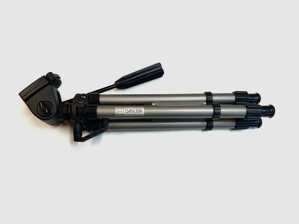 Dörr DANUBIA Dörr Danubia Spektiv D-60S / 25X mit Dreibeinstativ