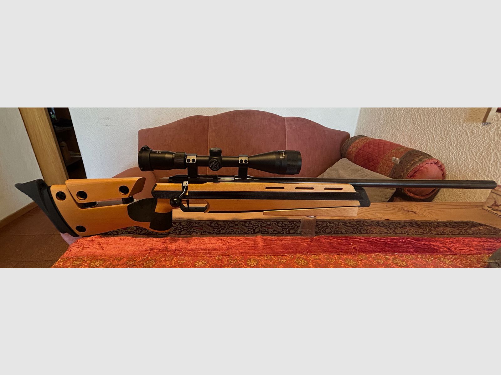 Anschütz 1807 kaliber 22 met Simalux