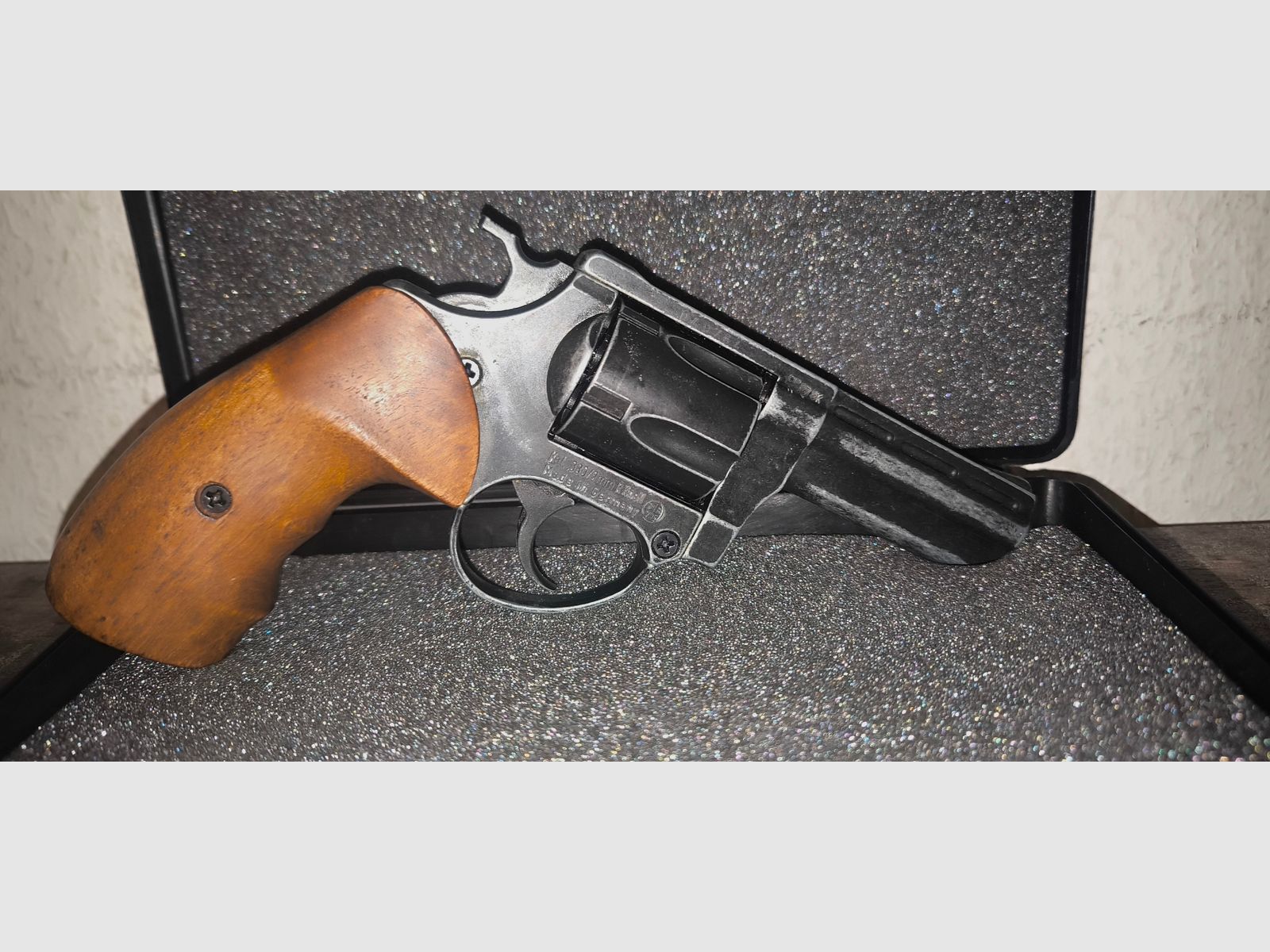 SRS revolver 9mmRK-ME 38 Magnum antique finish, impeccable top condition, without scratches & defects!!