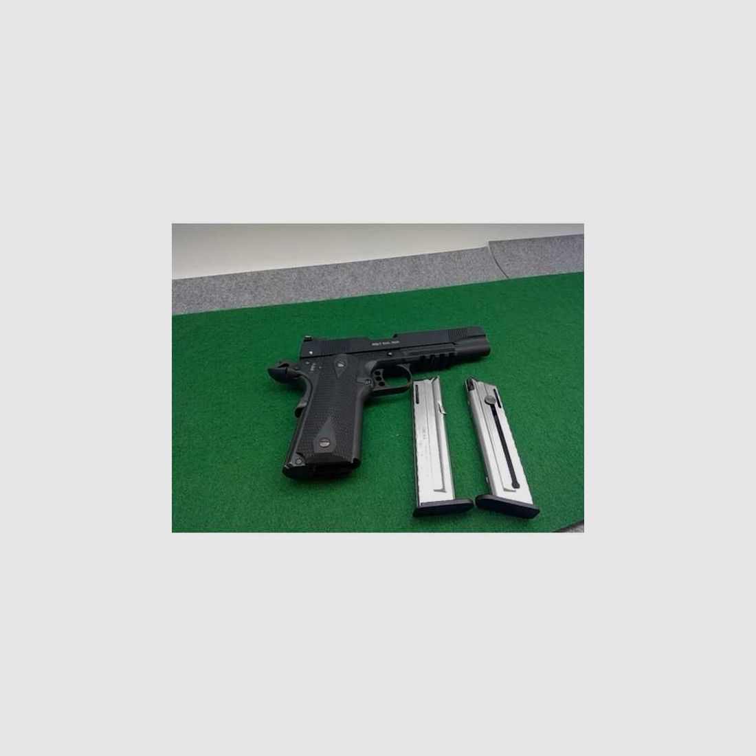 Pistole Colt Mod. 1911 Rail Gun Government im Kaliber 22lr gebraucht
