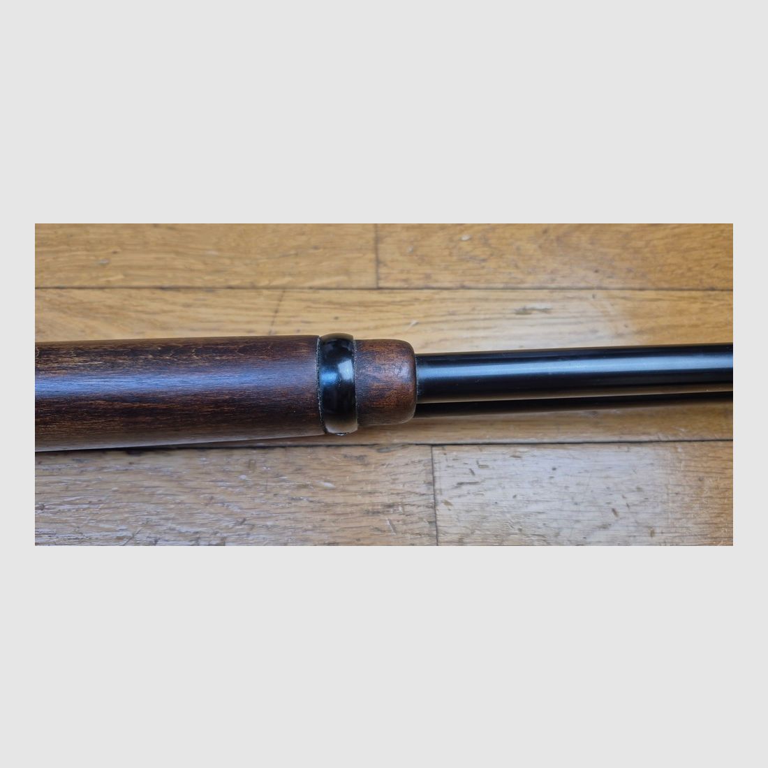 Sehr schöne Winchester Modell 1894 – Kaliber 30-30 – Hergestellt in den USA 1969 – Kapazität 8+1 – Schöne rotbraune Nuss – Mechanischer und ästhetischer Zustand selten für seine 56 Jahre! – Sehr schöne Konstruktion Made in USA – Schaftplatte aus Stahl vor 1971 – TBE++, Bild 17 von 40