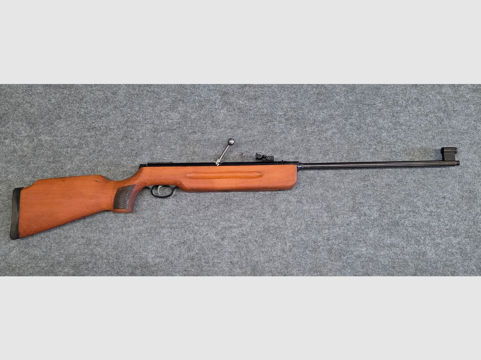 Carabina Haenel Mod. 311 con scatto fine e mira a diottra - caricatore cal. 4,5mm Diabolo