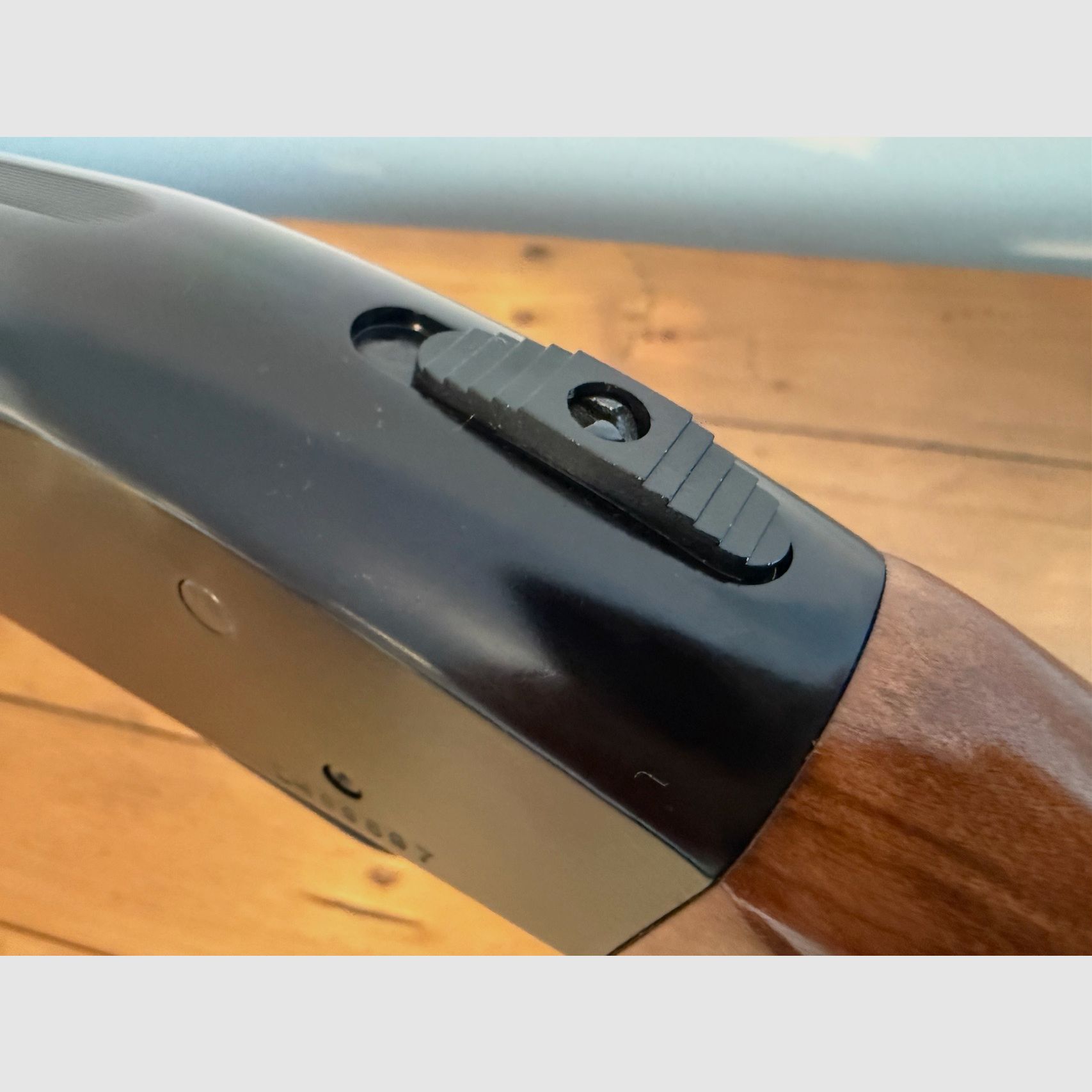 Repetierflinte Mossberg 500 A 12/76 Vorderschaftrepetierflinte NEUWERTIG