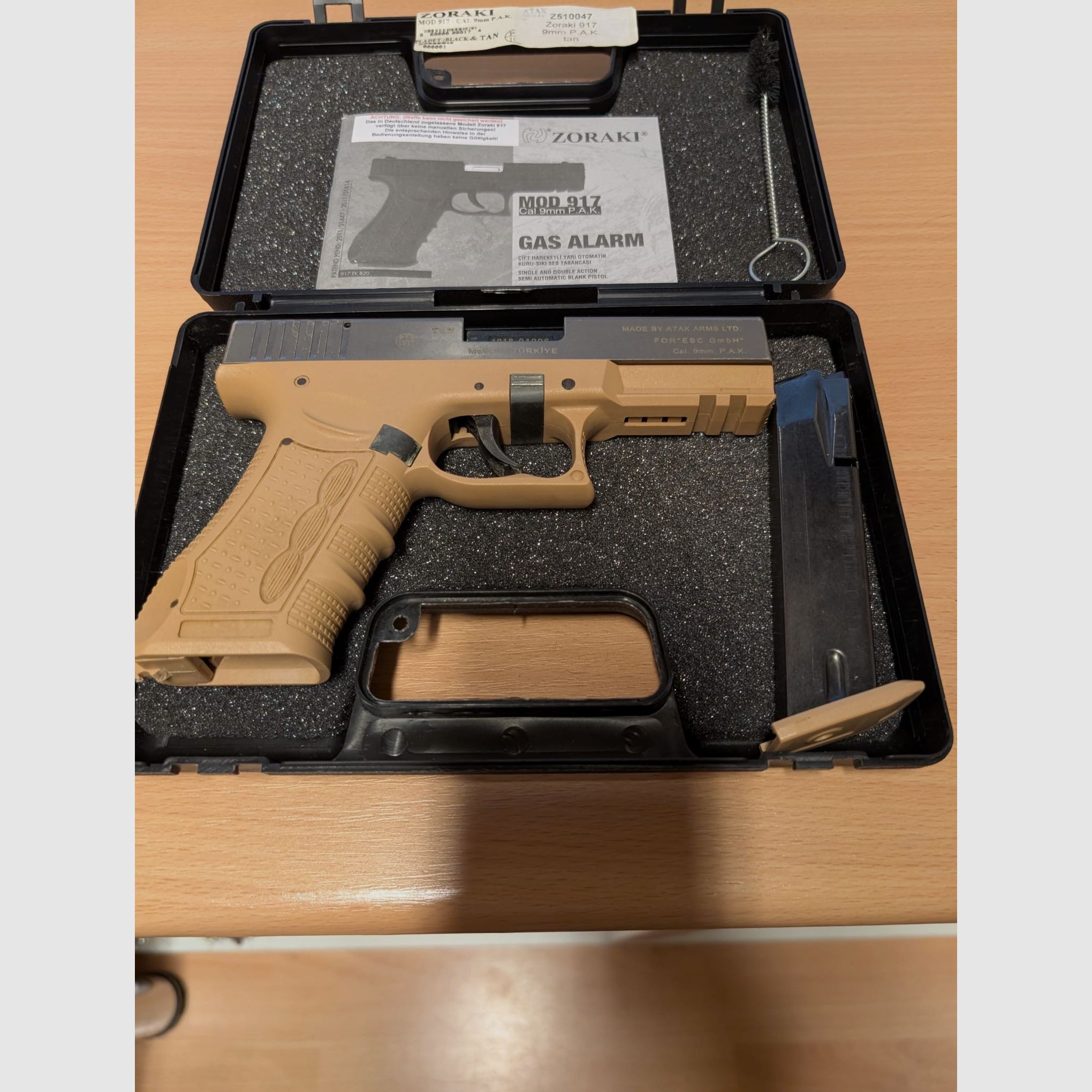 Zoraki 917  /   9mm P.A.K.   /  Dessert tan/ Titanschlitten  / guter Zustand / inkl. Ladehilfe