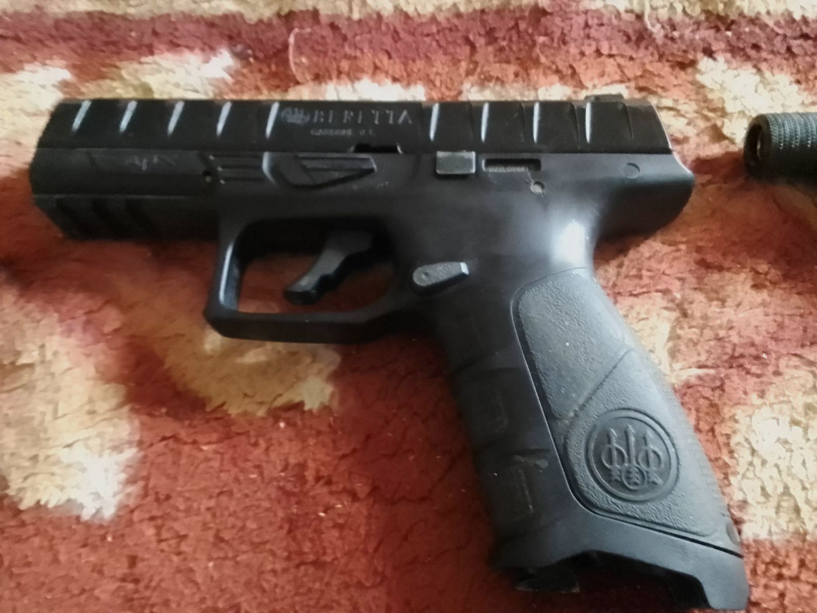 UX SA 10 und Beretta Apx
