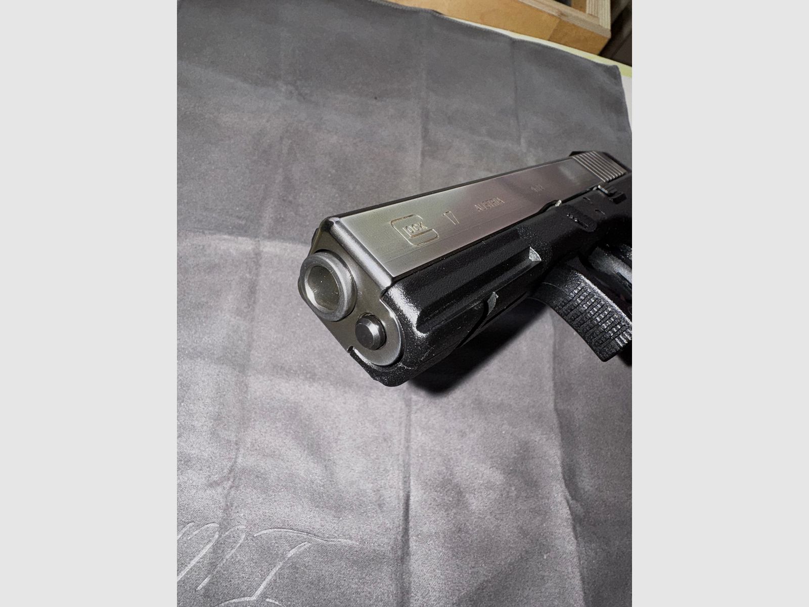 GHK Glock 17 Stahl Einzelstück Stainless GBB 6mm