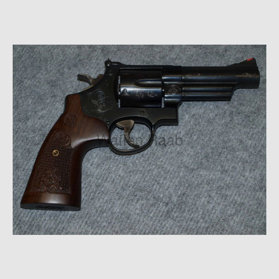 Smith & Wesson S&W 29 S&W 29 Engraved Carbon Steel