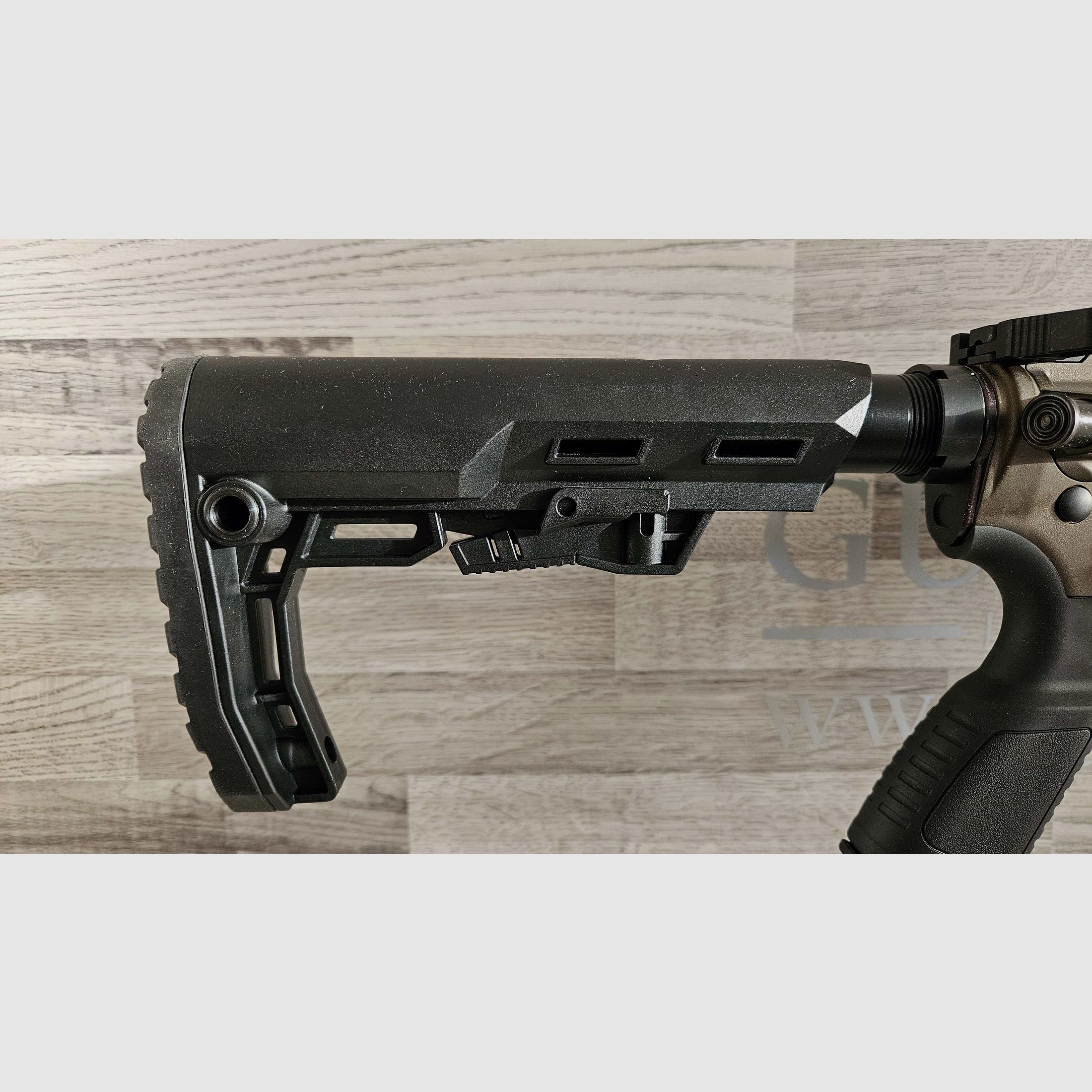 Messerschmitt AR15 Bronze Cal. .223Rem - free shipping - new goods from the specialist trade