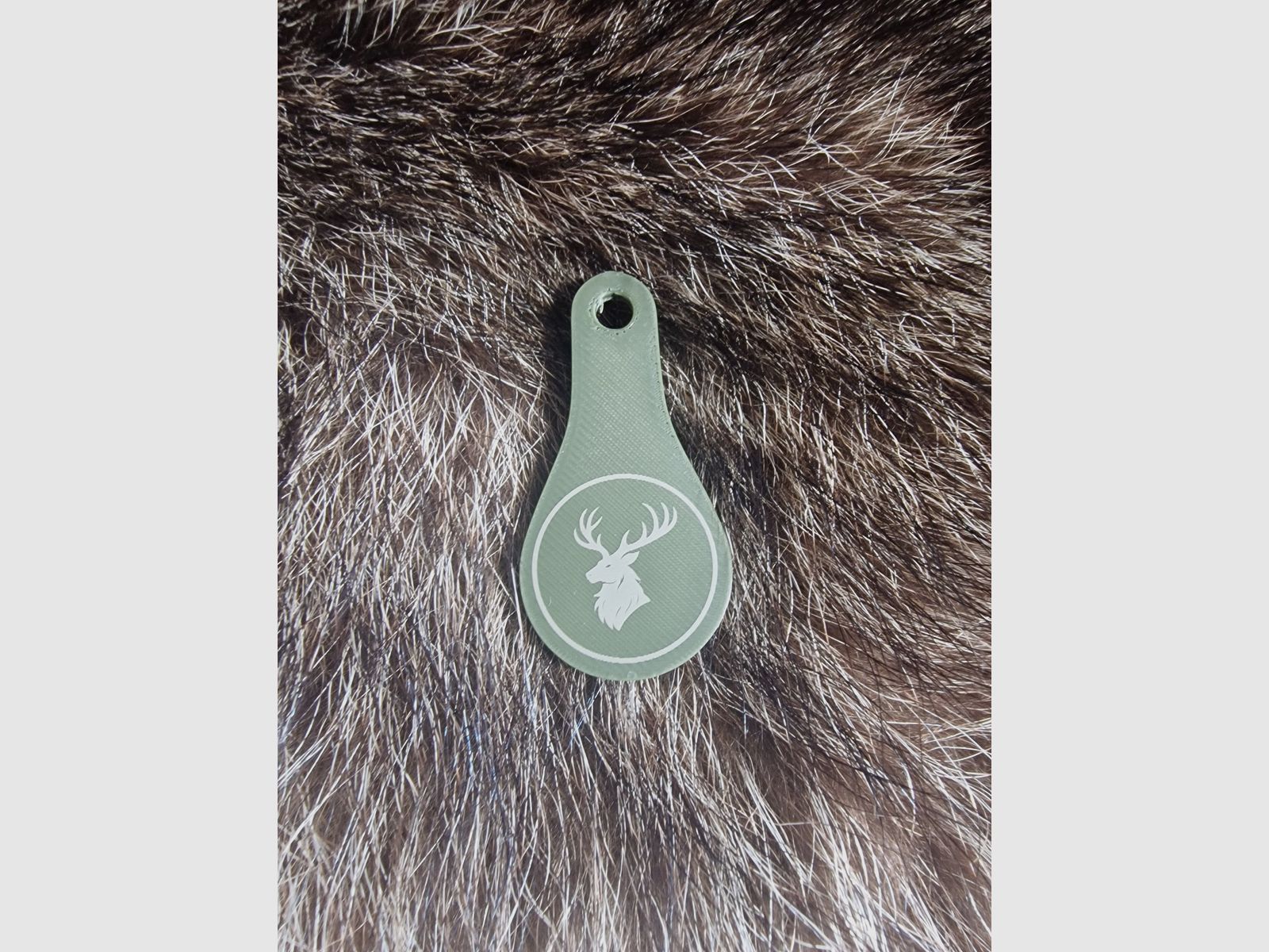 Einkaufswagenöffner mit jagdlichen Motiven