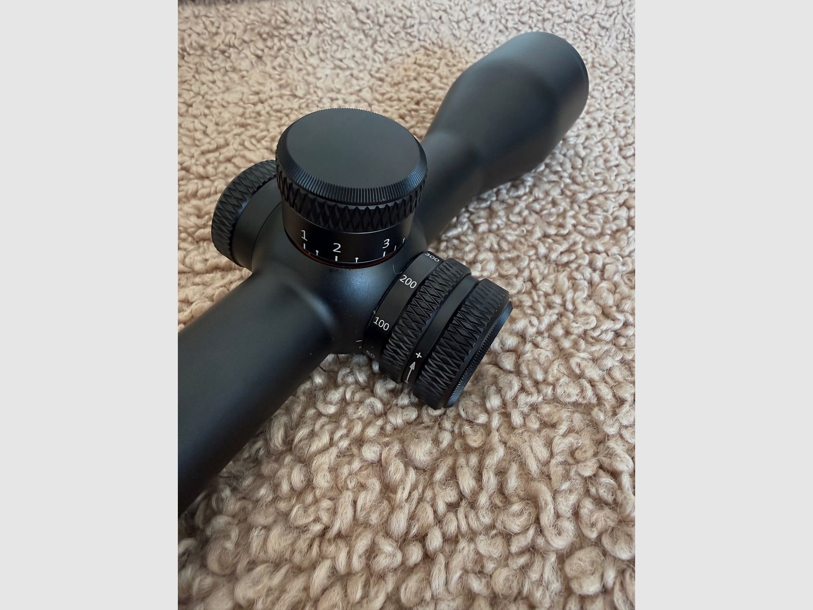 Blaser B2 3-18x50 IC S QDC - with ballistic turret and rail