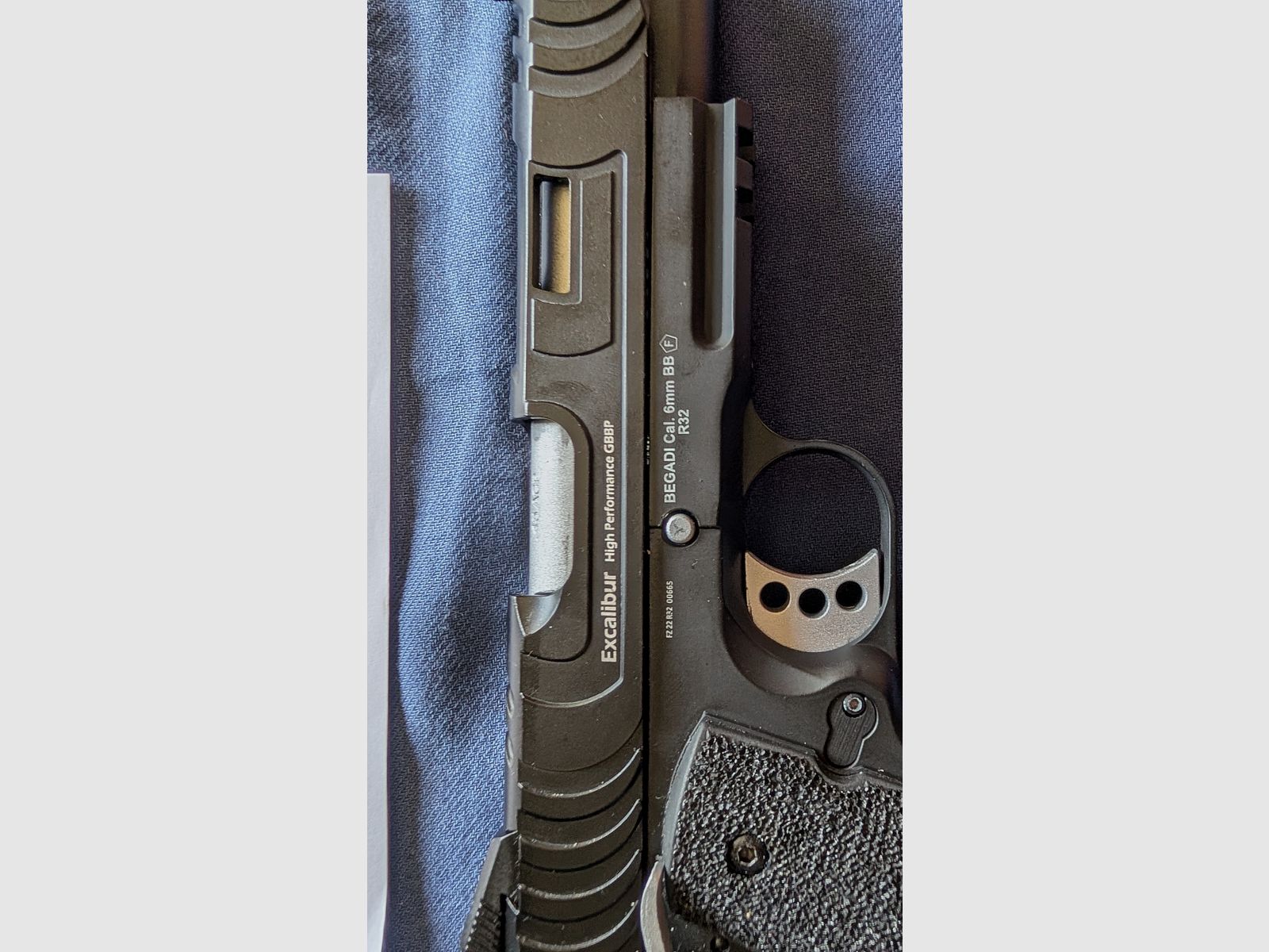 Army Armament R32 Excalibur – Begadi Special Version 4 Magazine