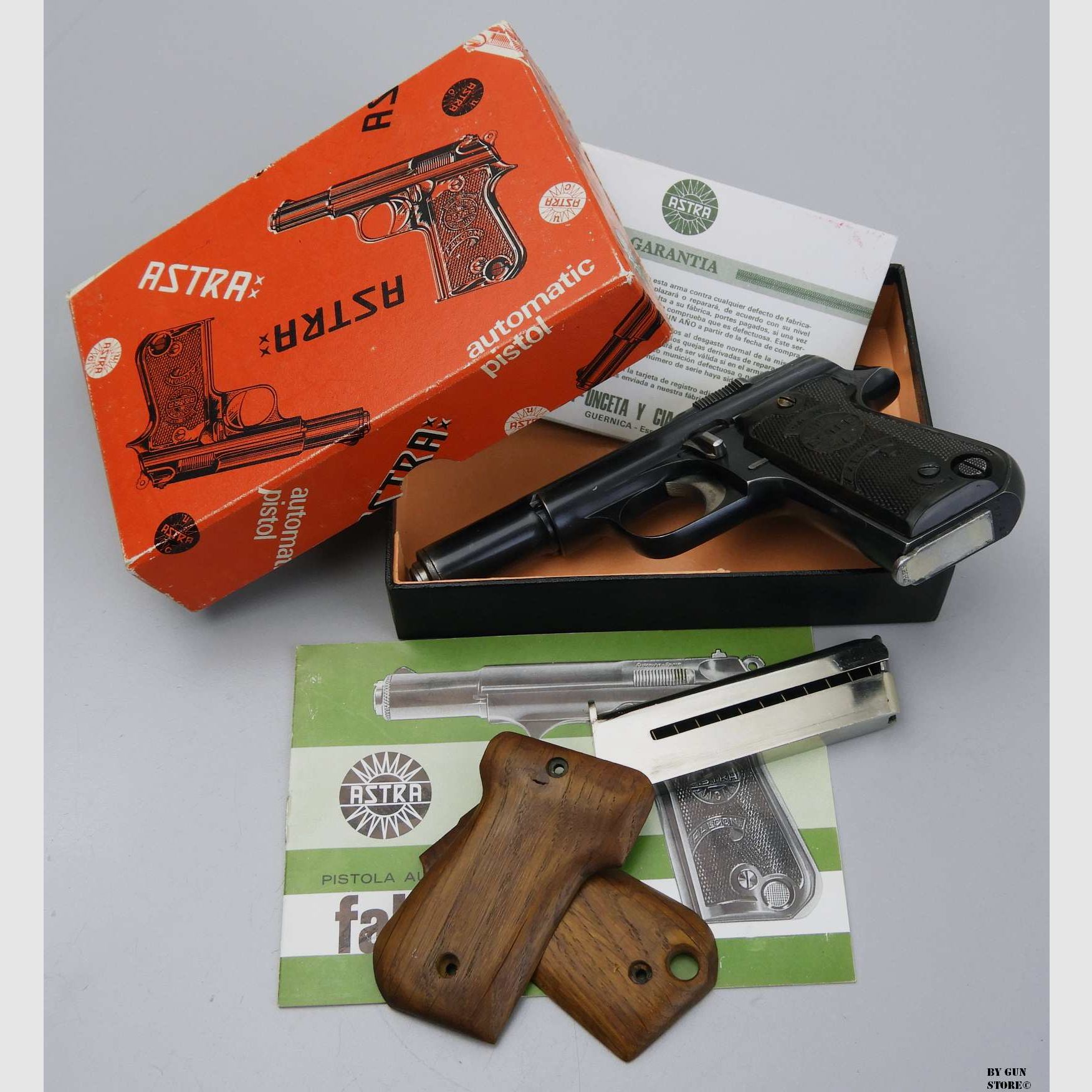 Pistola Astra mod. 4000 cal. 22 l.r. matr. 799523, immagine 9 di 10