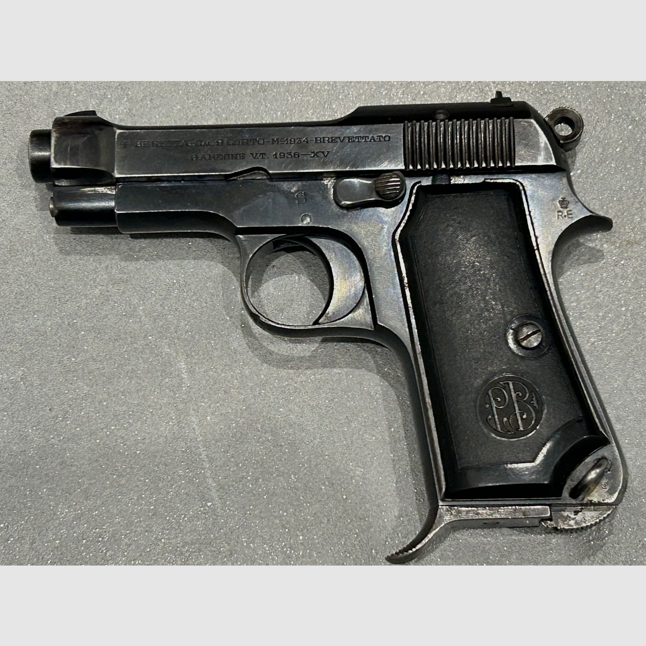 Beretta M1934 - 9mm corto italienische Militärwaffe 2. Weltkrieg