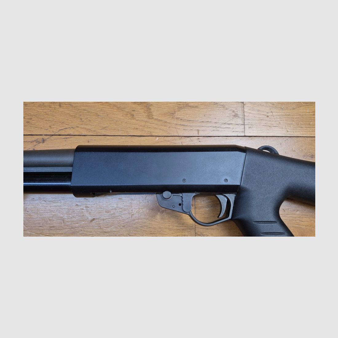 Bellissimo Fucile a Pompa Franchi – Mod. SAS 12 – Calibro 12/76 – Canne Liscia a Specchio – 8 Colpi (7+1) – Più Raro e Più Robusto del SPAS 12 – Qualità Franchi Ovunque – TBE+, immagine 20 di 22