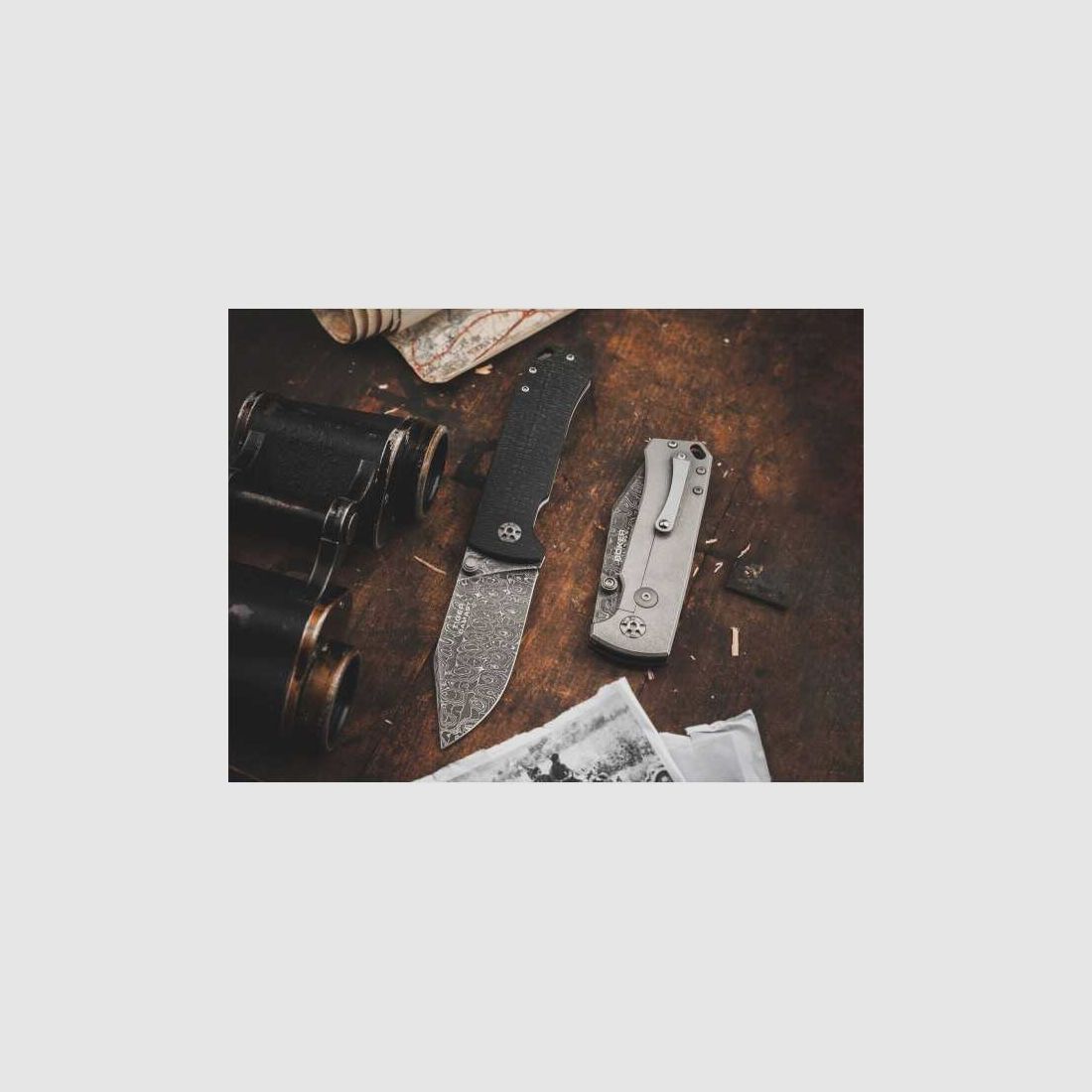 Coltello Böker Tiger in acciaio damascato con manico in Micarta