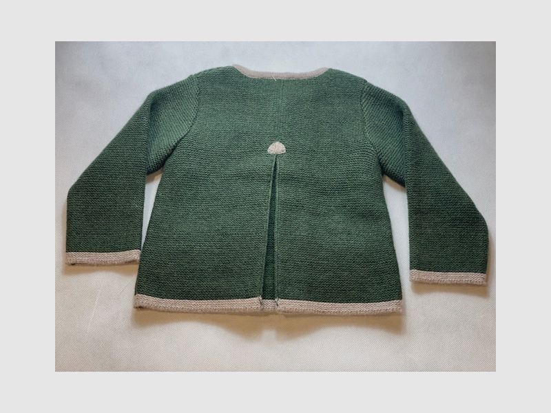 Kinder Strickjacke mit Falte Merinowolle in Grün/Beige, Bild 2 von 2