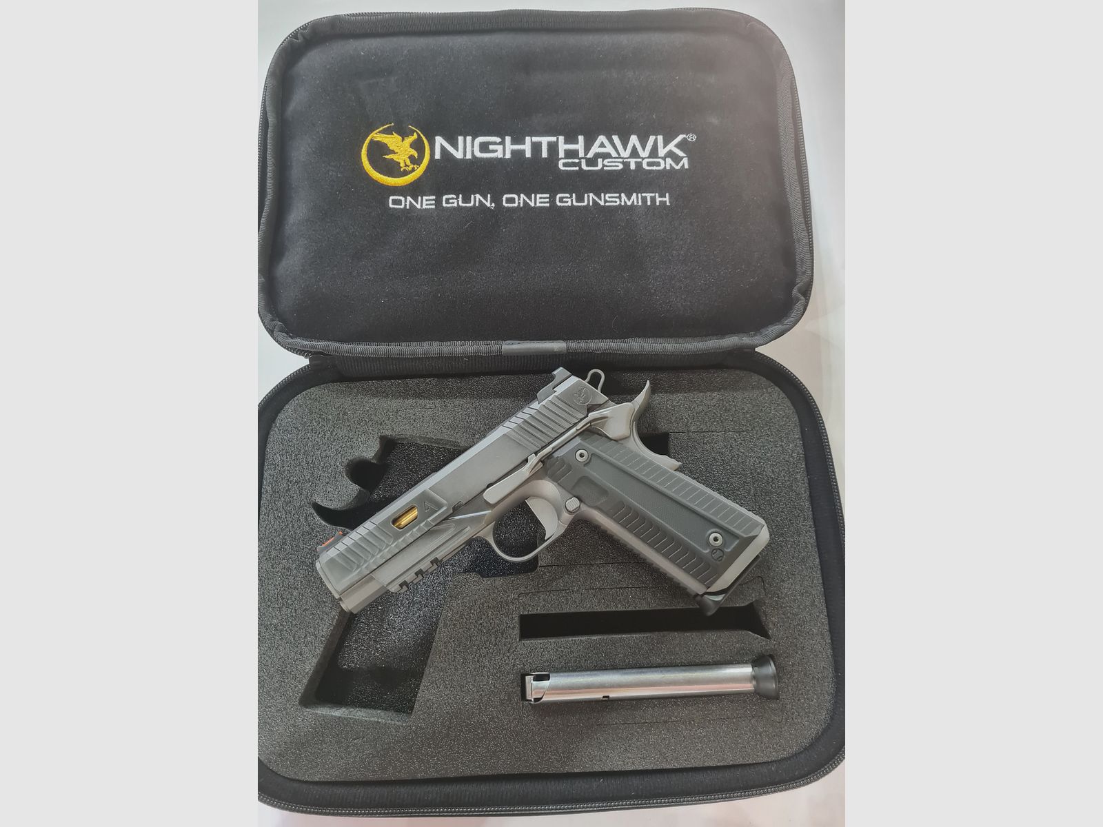 Nighthawk Custom Agent II pistolet cal. .45 ACP, image 1 sur 2