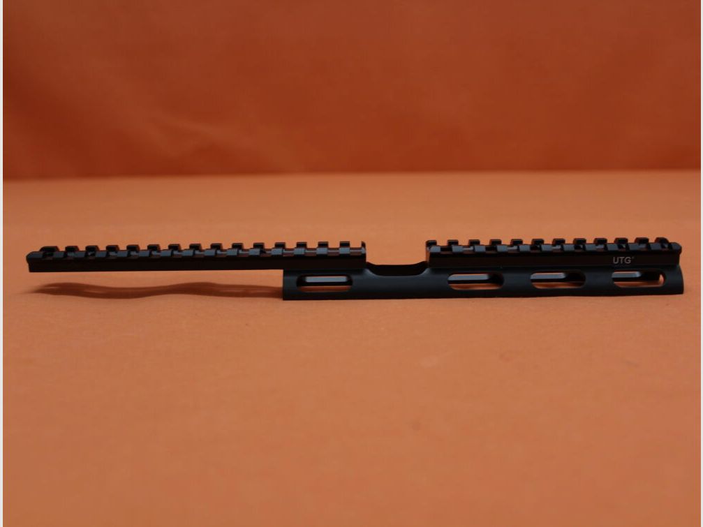 UTG - Leapers	 Ruger 10/22: Tactical Scout Rail UTG (MNT-R22SS26) Alu Black/ Picatinnyprofil-Montageschiene BL=298mm