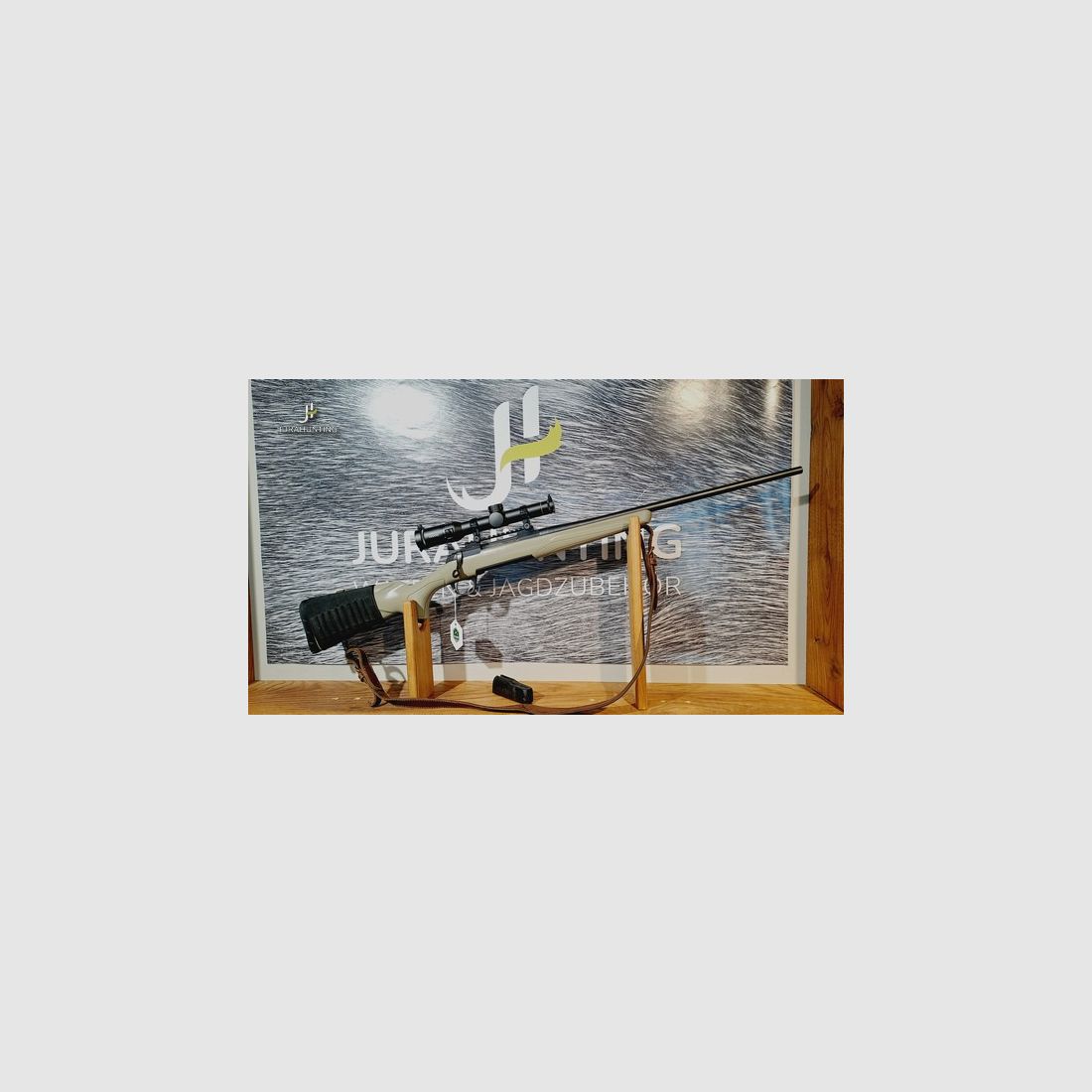 Browning X-Bolt .30-06Spring; Hawke 1-6x24